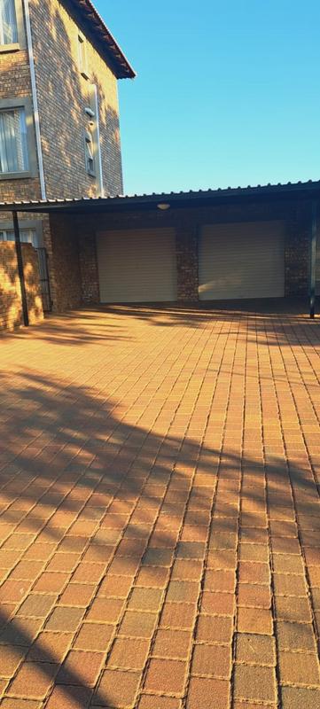 2 Bedroom Property for Sale in Montana Gauteng